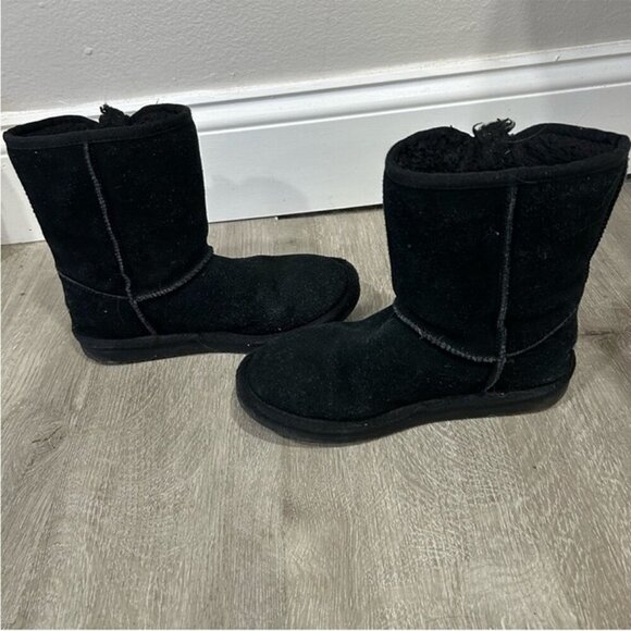 Koolaburra By Ugg Kids Victoria Short Black Bow Snow Winter Boots Girls Size 2 - Picture 6 of 7